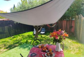 Villa Car  meau 1 has Balcony rooms