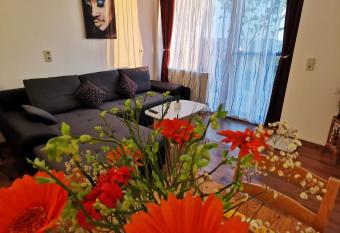 7 Heaven has Balcony rooms