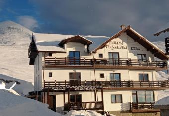 Cabana Transalpina has Balcony rooms