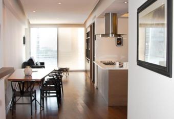 Torre Pen  nsula 1 BR, Santa F   La Mexicana Park has Balcony rooms