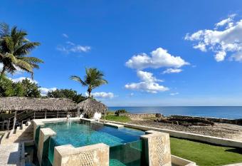 Trit  n Hotel Boutique & Restaurant allows 18 year olds to book a room