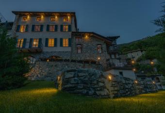 C   Piod  e has Balcony rooms