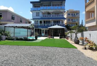 Reviva Residence and Ayurveda Massage center allows 18 year olds to book a room