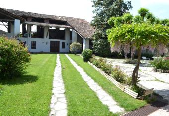 Casa Mortarino has Balcony rooms