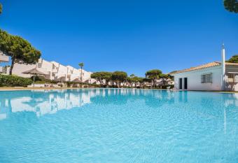 Pueblo Marinero has Balcony rooms