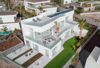 Karat Villa Abama has Balcony rooms