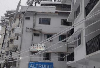 Abuzz Oxfordcaps Simla allows 18 year olds to book a room