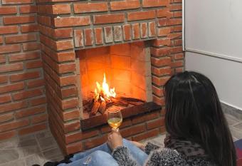 lolahouse has Smoking rooms