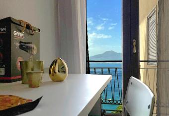 Filangieri 23 - Luxury B&B - Sorrento Coast has Balcony rooms