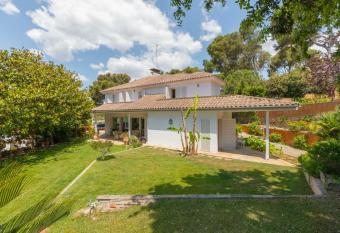 Hauzify I Casa Llafranc has Balcony rooms