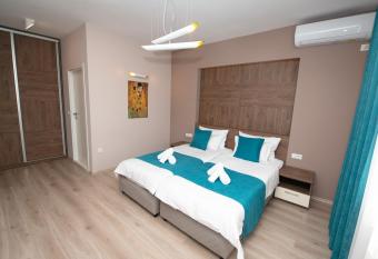 ZARO Apartments has Balcony rooms