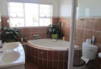 Benri B&B & Self-Catering allows 18 year olds to book a room