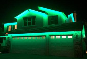 Balloons and Wine has Balcony rooms