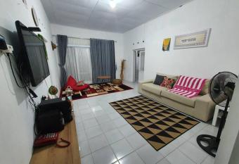 Stay@Pitaloka has rooms with a private hot tub