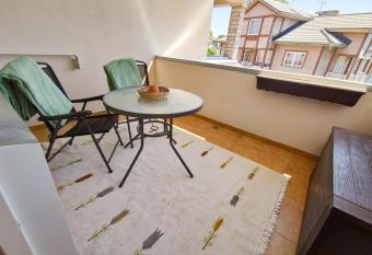 Maria Apartment Tolli p  ik allows 18 year olds to book a room