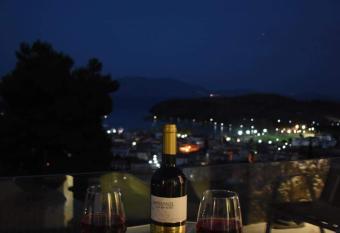 Villa Nera has Balcony rooms