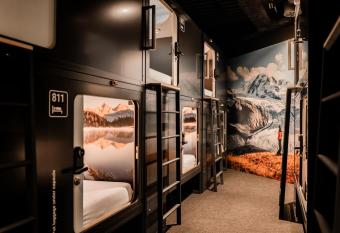 Capsule Hotel - Alpine Garden Zurich Airport allows 18 year olds to book a room