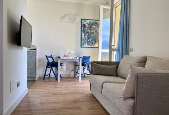 Stella Volante has Balcony rooms