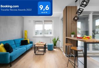 Otwock PREMIUM Apartment- CENTRUM PKP has Balcony rooms