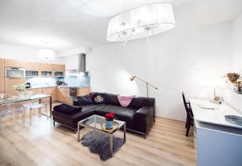 Silvie Apartments - Hej    n has Balcony rooms