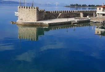 Dr. J. Spon Apartment allows 18 year olds to book a room