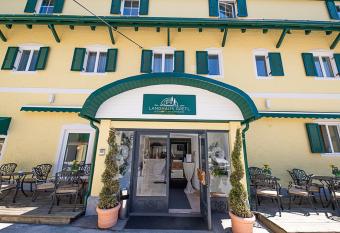 Landhaus Gretl by S4Y allows 18 year olds to book a room