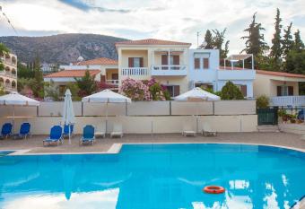 Lido Apartments Tolo has Balcony rooms