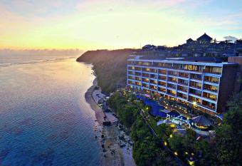 Ulu Segara Luxury Suites & Villas has Smoking/Balcony rooms