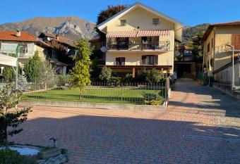 La Ciuenda has Balcony rooms