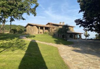 Masia Santa Ll  cia has Balcony rooms