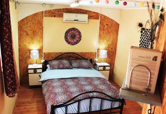 Chen in Ezuz has Balcony rooms