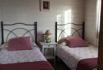 Casa Rural Las Bodegas has Balcony rooms