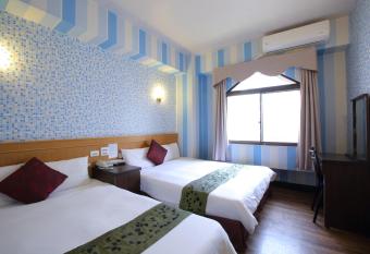 Chiayi Crown Hotel allows 18 year olds to book a room