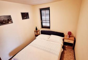 Maria  s Haus allows 18 year olds to book a room