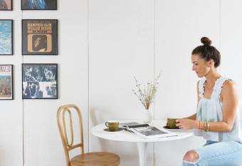 The Green Room Hotel has Balcony rooms