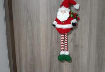 VI  A DEL MAR allows 18 year olds to book a room