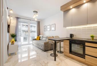 Manufaktura Centrum has Balcony rooms