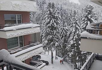 Apartman Bijela Bjela  nica has Balcony rooms