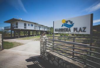 MariRena Plaz has Balcony rooms