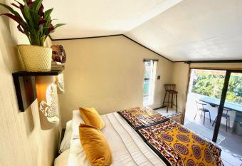 Hazyview Adventure Backpackers has Balcony rooms