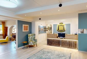 Landhotel Rosentaler Hof allows 18 year olds to book a room