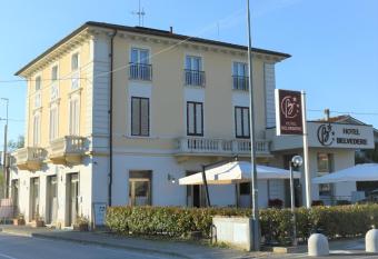 Hotel Belvedere has Balcony rooms