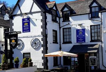 The Crown Hotel allows 18 year olds to book a room
