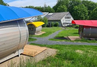 Schlaff  sser am Schmetterlingspark has Balcony rooms