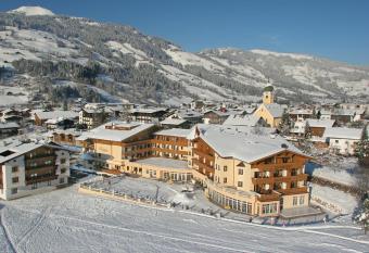Landhotel Schermer has Balcony rooms