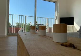 Strandcabane has Balcony rooms