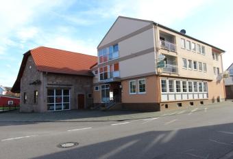 Hotel Landgasthof Zur Alten Scheune has Balcony rooms