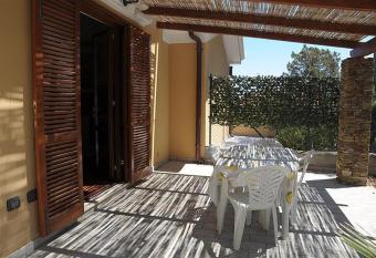 Civico34 House 4 - I Giardini dell Ancora has Balcony rooms