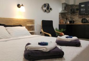 Brand New Studio 2 has Balcony rooms