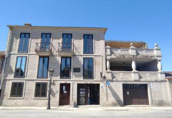 Albergue Villa San Clemente allows 18 year olds to book a room